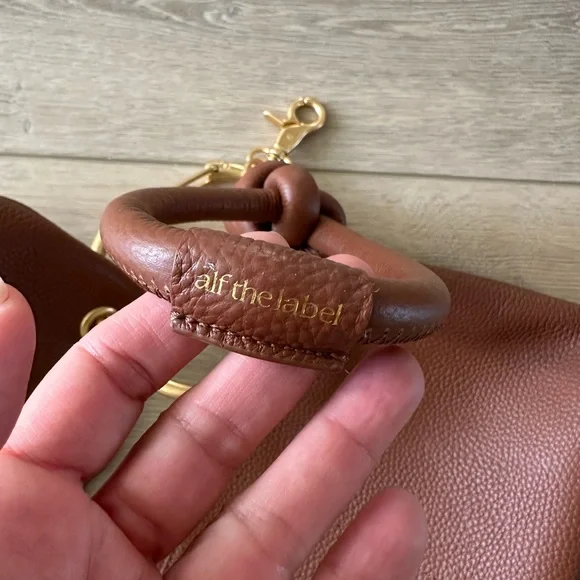 Alf The Label Carabiner Capsule Leather Pouch Bag Set - Picture 8 of 10